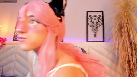 Snapshot of miia__baker chatting on February 24, 2025, 12:05 pm online show from February 24, 2025, 12:05 pm