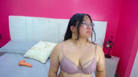 Snapshot of miia_colliins__ chatting on October 9, 2025, 1:09 pm Miia colliins   online show from October 9, 2025, 1:09 pm