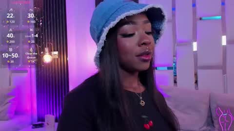 Miia Schwarz  online show from October 23, 2025, 12:32 am