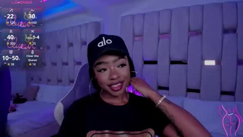 Miia Schwarz  online show from March 13, 2026, 11:00 pm