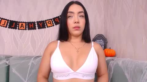 Snapshot of miia_scoott_ chatting on October 23, 2025, 11:53 am miia scoott online show from October 23, 2025, 11:53 am