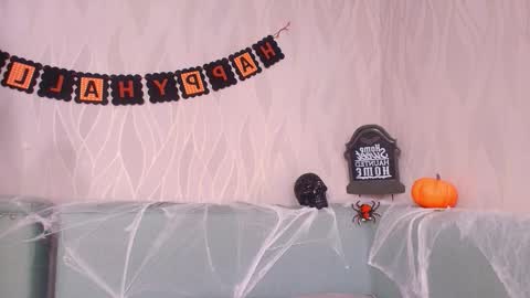 Snapshot of miia_scoott_ chatting on October 25, 2025, 11:51 am miia scoott online show from October 25, 2025, 11:51 am