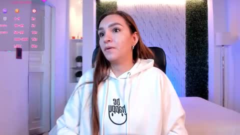 Miia 3 online show from October 10, 2025, 11:31 am