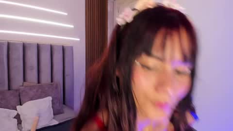 Mia  online show from April 14, 2026, 6:36 pm