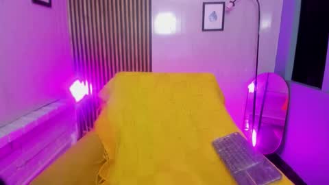 miilu  online show from January 9, 2026, 3:20 am