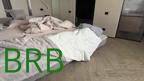 Snapshot of miiraii chatting on February 28, 2026, 11:33 am miiraii online show from February 28, 2026, 11:33 am