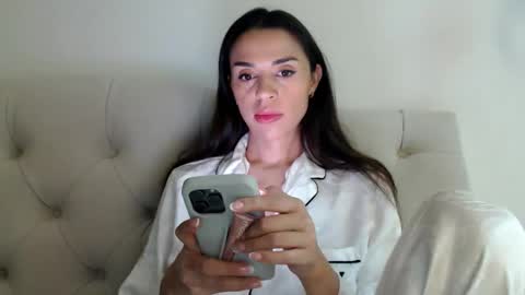 Mika online show from November 14, 2025, 7:12 pm