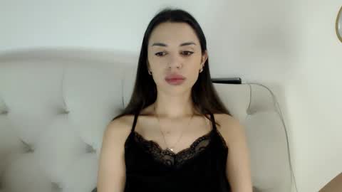 Mika online show from December 17, 2025, 6:41 am