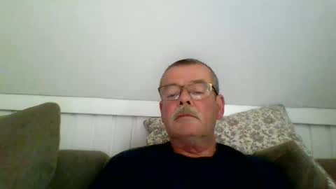 Snapshot of mikael42 chatting on May 29, 2026, 9:51 am mikael42 online show from May 29, 2026, 9:51 am