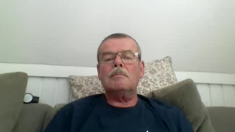 Snapshot of mikael42 chatting on June 6, 2026, 12:54 pm mikael42 online show from June 6, 2026, 12:54 pm