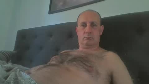 mikael_r52 online show from May 18, 2026, 6:41 am