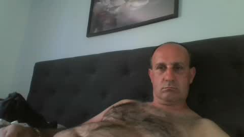 mikael_r52 online show from July 15, 2026, 7:35 am