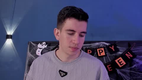 mikael online show from October 30, 2025, 3:52 am