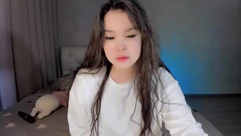 mikasssu online show from January 22, 2025, 9:57 am