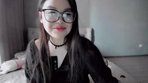 mikasssu online show from January 29, 2025, 7:15 am