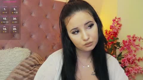 Snapshot of mikavia chatting on December 11, 2024, 6:20 pm Mika online show from December 11, 2024, 6:20 pm