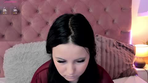 Snapshot of mikavia chatting on December 29, 2024, 9:20 pm Mika online show from December 29, 2024, 9:20 pm