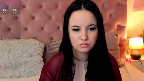 Snapshot of mikavia chatting on January 6, 2025, 9:22 pm Mika online show from January 6, 2025, 9:22 pm