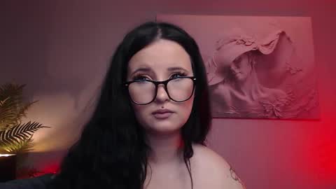 Snapshot of mikavia chatting on September 20, 2025, 10:22 pm Mika online show from September 20, 2025, 10:22 pm