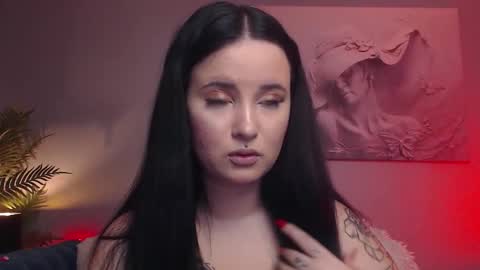 Snapshot of mikavia chatting on September 21, 2025, 8:21 pm Mika online show from September 21, 2025, 8:21 pm