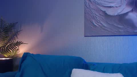 Snapshot of mikavia chatting on September 27, 2025, 10:15 pm Mika online show from September 27, 2025, 10:15 pm