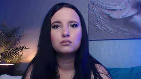 Snapshot of mikavia chatting on September 28, 2025, 10:15 pm Mika online show from September 28, 2025, 10:15 pm