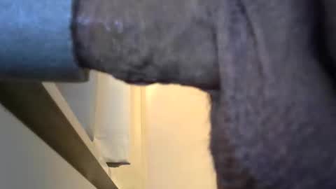 mike26051 online show from November 26, 2025, 3:35 pm