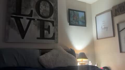 mike263424461 online show from October 24, 2025, 11:39 am