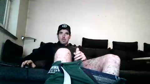 Snapshot of mike421990 chatting on February 22, 2025, 6:41 pm Mike Bente online show from February 22, 2025, 6:41 pm