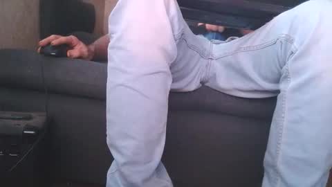 Snapshot of mike421990 chatting on December 21, 2025, 3:19 pm Mike Bente online show from December 21, 2025, 3:19 pm