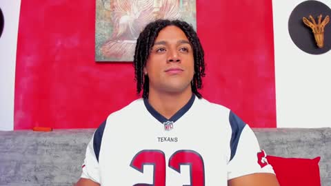 Snapshot of mike_estevess chatting on December 15, 2024, 9:56 am online show from December 15, 2024, 9:56 am