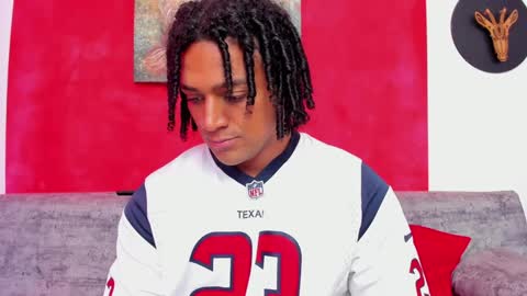 Snapshot of mike_estevess chatting on December 15, 2024, 1:00 pm online show from December 15, 2024, 1:00 pm