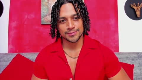 Snapshot of mike_estevess chatting on December 28, 2024, 10:36 am online show from December 28, 2024, 10:36 am