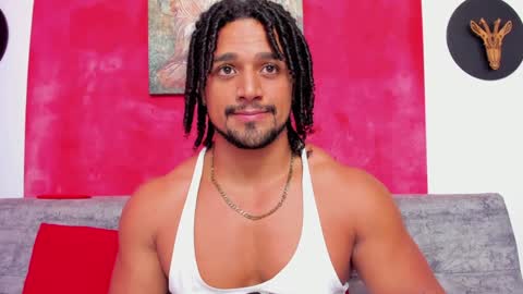 Snapshot of mike_estevess chatting on January 12, 2025, 9:08 pm online show from January 12, 2025, 9:08 pm