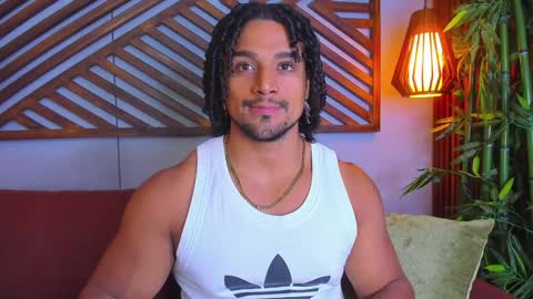 Snapshot of mike_estevess chatting on January 25, 2025, 6:23 am online show from January 25, 2025, 6:23 am