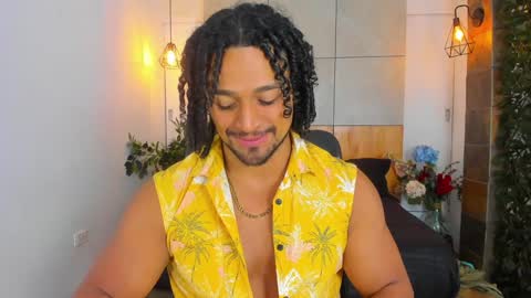 Snapshot of mike_estevess chatting on January 31, 2025, 6:24 am online show from January 31, 2025, 6:24 am