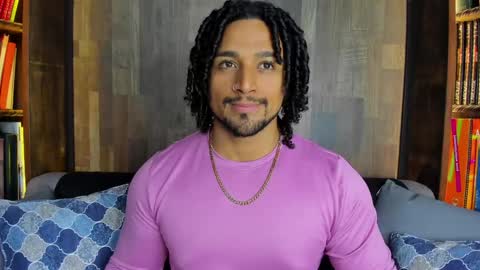 Snapshot of mike_estevess chatting on February 4, 2025, 4:15 am online show from February 4, 2025, 4:15 am