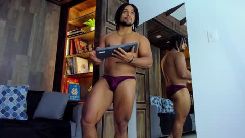 Snapshot of mike_estevess chatting on February 4, 2025, 7:18 am online show from February 4, 2025, 7:18 am