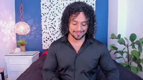 Snapshot of mike_estevess chatting on February 8, 2025, 6:01 am online show from February 8, 2025, 6:01 am