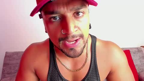 Snapshot of mike_estevess chatting on February 9, 2025, 2:07 pm online show from February 9, 2025, 2:07 pm