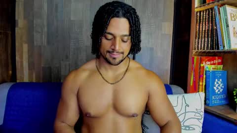 Snapshot of mike_estevess chatting on February 22, 2025, 12:40 pm online show from February 22, 2025, 12:40 pm