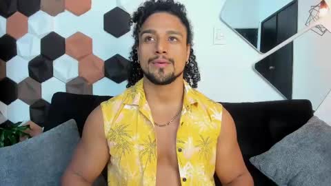 Snapshot of mike_estevess chatting on March 8, 2025, 6:58 pm online show from March 8, 2025, 6:58 pm