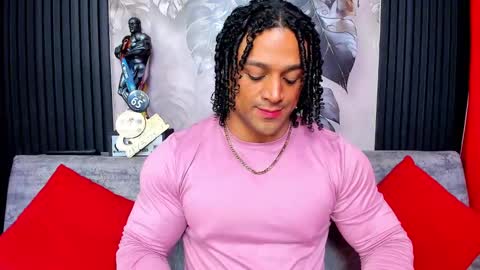 Snapshot of mike_estevess chatting on September 25, 2025, 8:18 am online show from September 25, 2025, 8:18 am