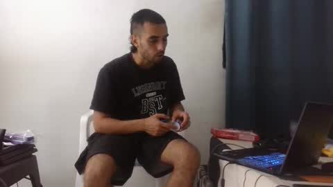 mike_leonrey22 online show from December 3, 2025, 12:07 am