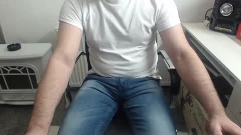 Snapshot of mike_master30 chatting on January 10, 2025, 6:31 am MikeMaster online show from January 10, 2025, 6:31 am