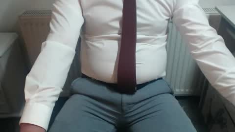Snapshot of mike_master30 chatting on May 15, 2026, 9:05 am MikeMaster online show from May 15, 2026, 9:05 am