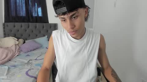 Snapshot of mike_master9 chatting on October 15, 2025, 5:13 pm mike_master9 online show from October 15, 2025, 5:13 pm