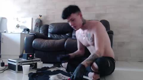 Snapshot of mikeandjax chatting on September 11, 2025, 1:33 pm Hot Buns online show from September 11, 2025, 1:33 pm