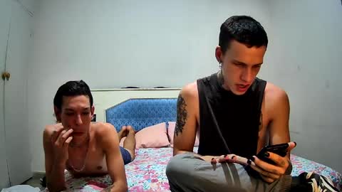 Snapshot of mikeandjax chatting on April 10, 2026, 12:43 pm Hot Buns online show from April 10, 2026, 12:43 pm