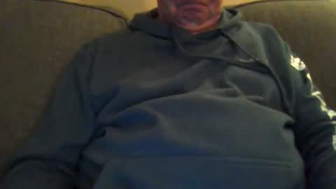 mikeb3200 online show from April 13, 2026, 2:06 am